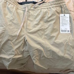 LuLulemon Mens Bowline Short 8” XL NWT